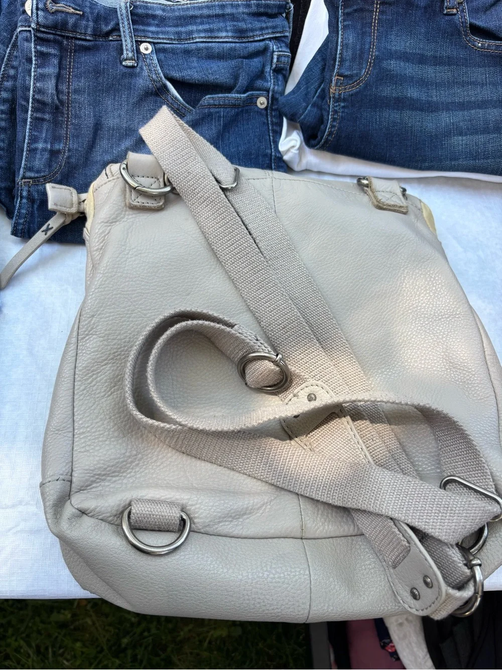 The Sak Light Gray Leather Crossbody Bag with Colorful Printed Lining